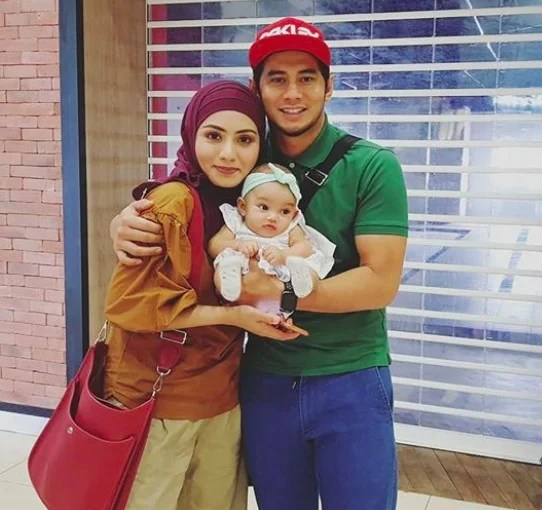 Norashikin dan mustapha kamal cukup bersyukur kerana rumah tangga yang dibina selama 13 tahun tetap bahagia sehingga ke hari ini tanpa diuji . Tiada Siapa Menduga 12 Artis Malaysia Ini Putuskan Cerai Di Tahun 2019 Nota Kata