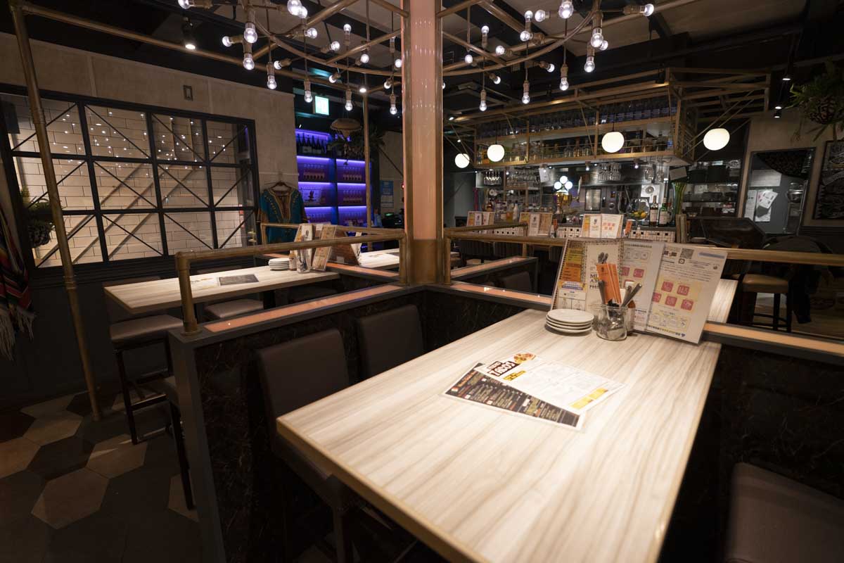 ムーチョアミーゴの内観