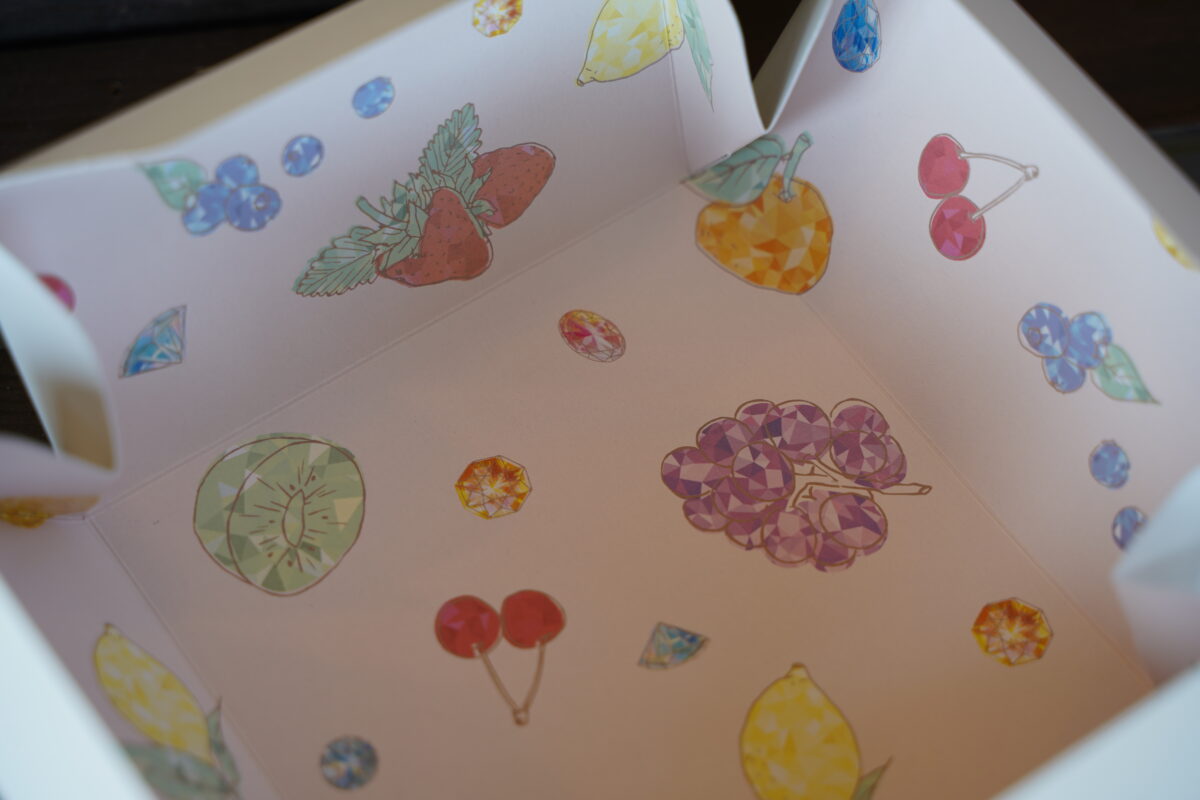 メイのパッケージ