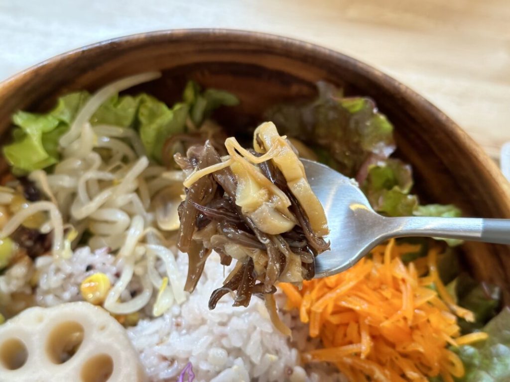 ぬしやcafe_ブッダボウルのきのこ