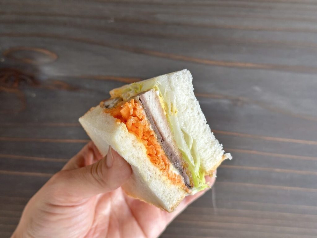 サンドイッチあんじ〜る_サバタツタサンド断面