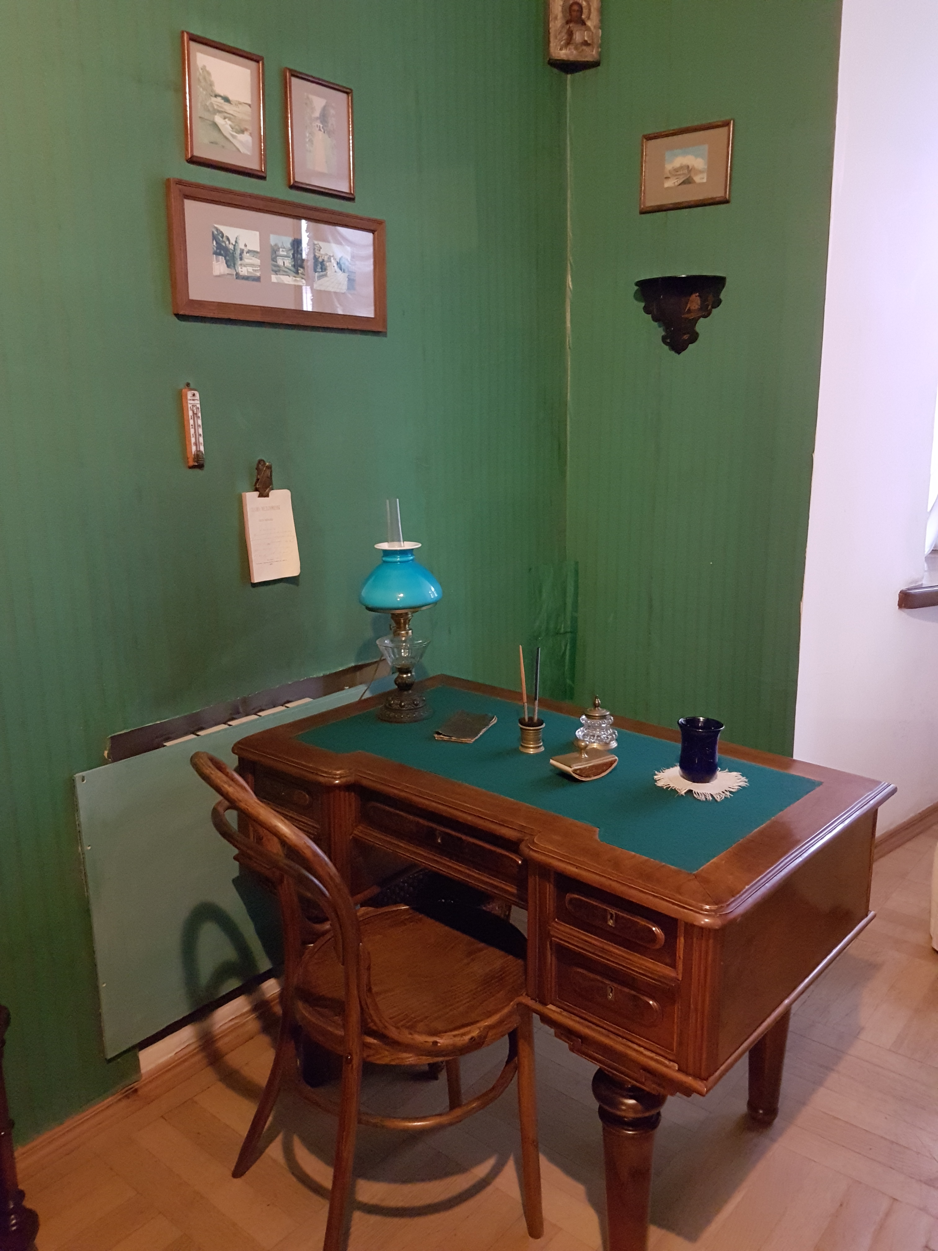 Schreibtisch von Tschechow.