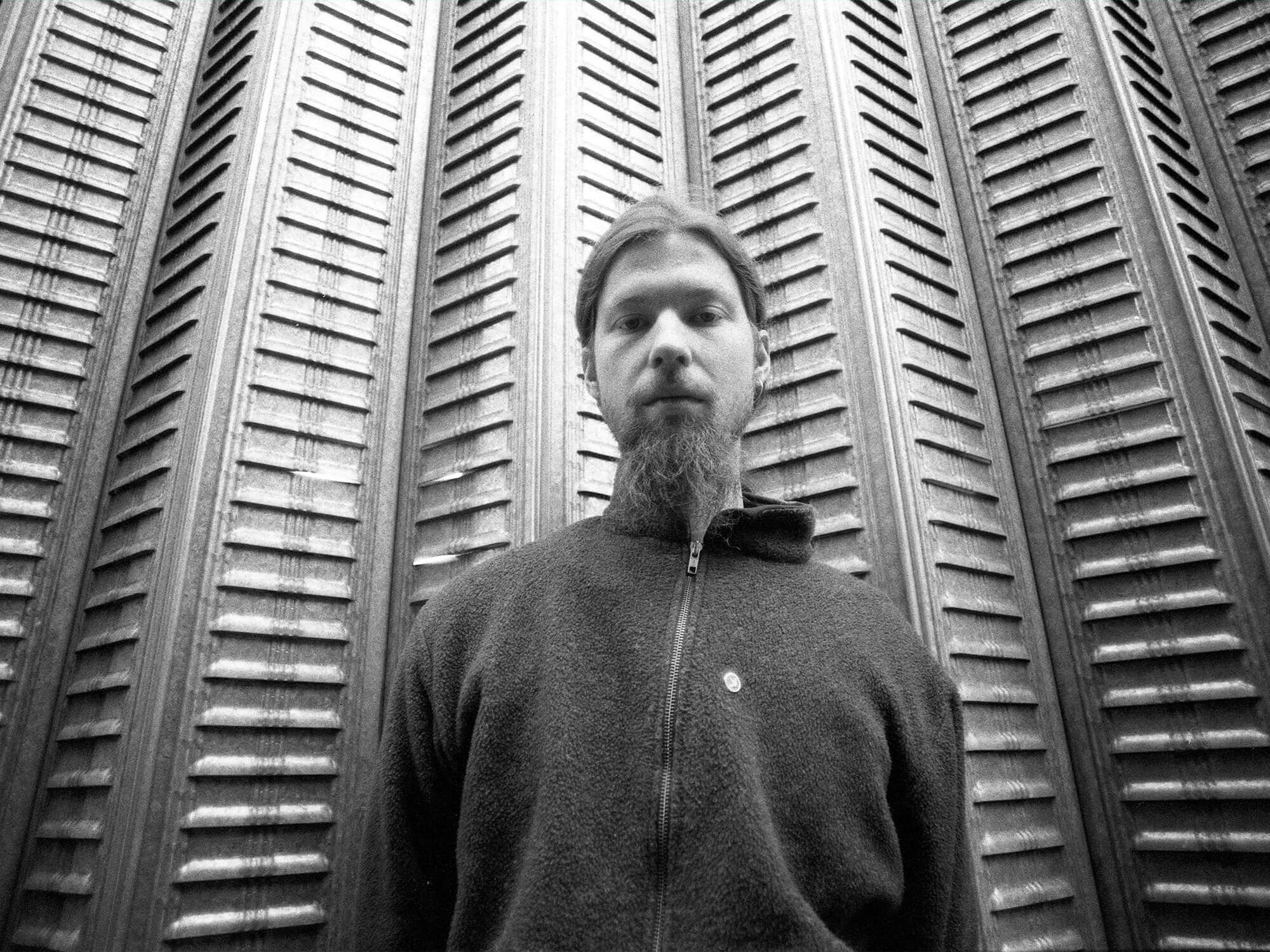YouTuber Explains Why Aphex Twin Evokes Nostalgia Across Generations Aphex Twin New 