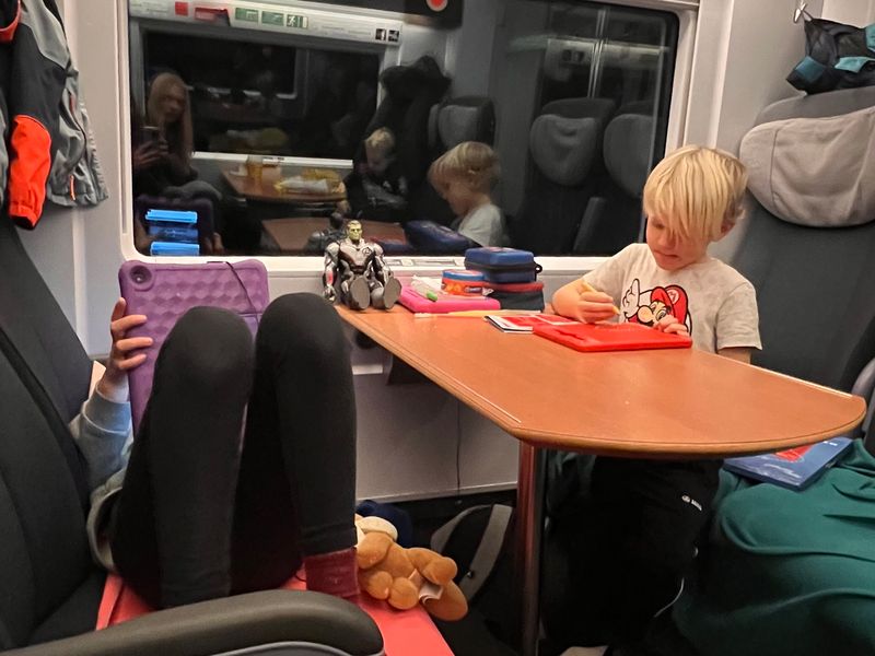 Alternativen zu Flugreisen mit Kindern: Die besten Ideen für euren Urlaub 2026