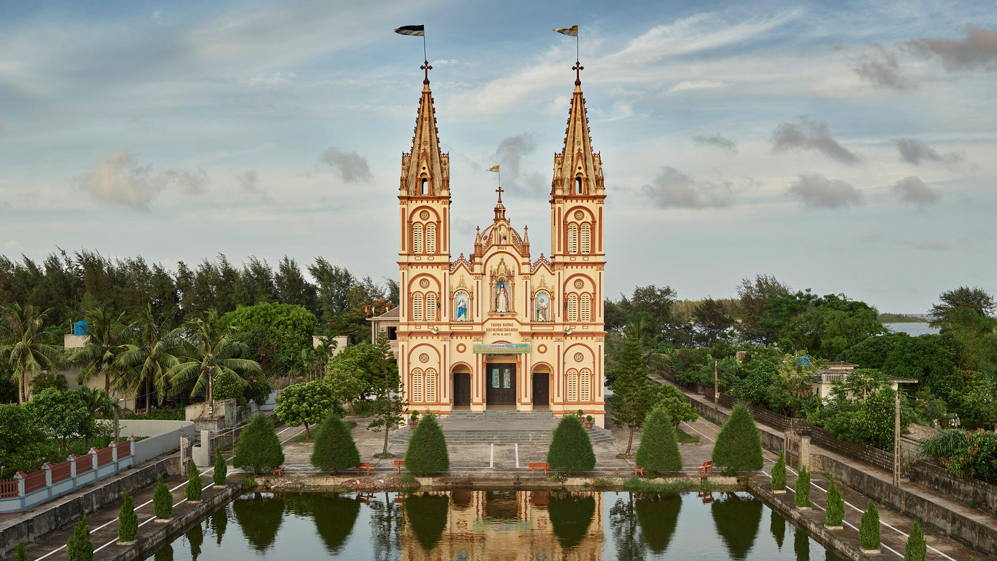 Spires: Cathedrals of Vietnam's Red River Delta – MW Editions
