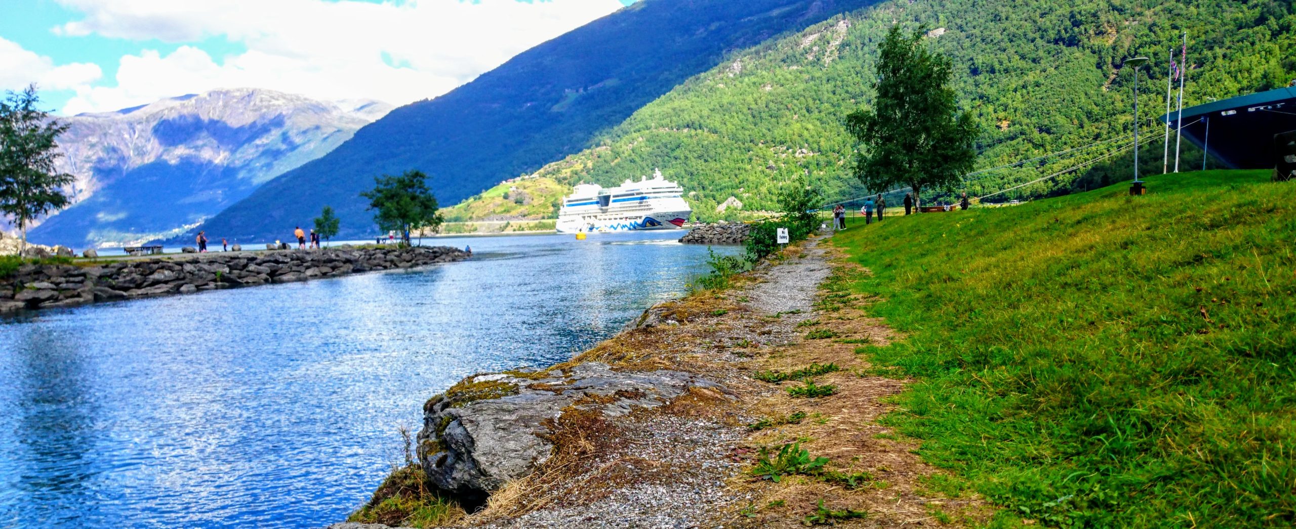Flåm village in Norway is Just like a dreamland on Earth…. !!!! My day