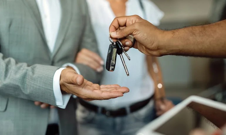 Mengapa Rent X Mengubah Cara Berpikir Orang Tentang Penyewaan Mobil