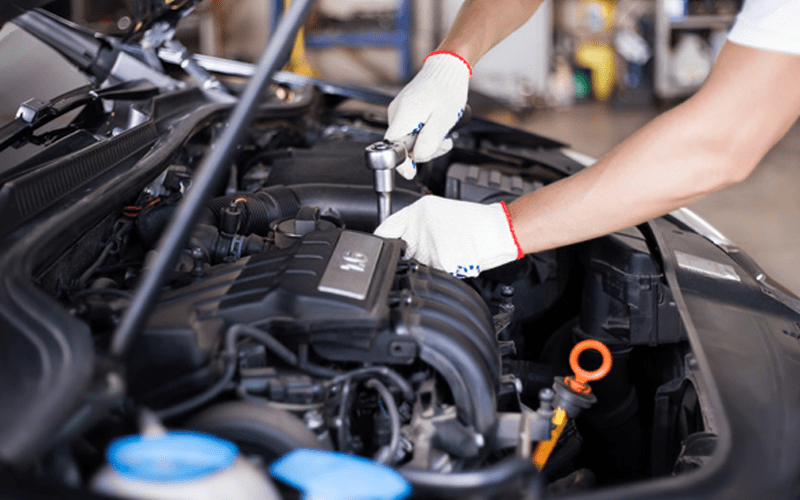 Is car service different from mot test?