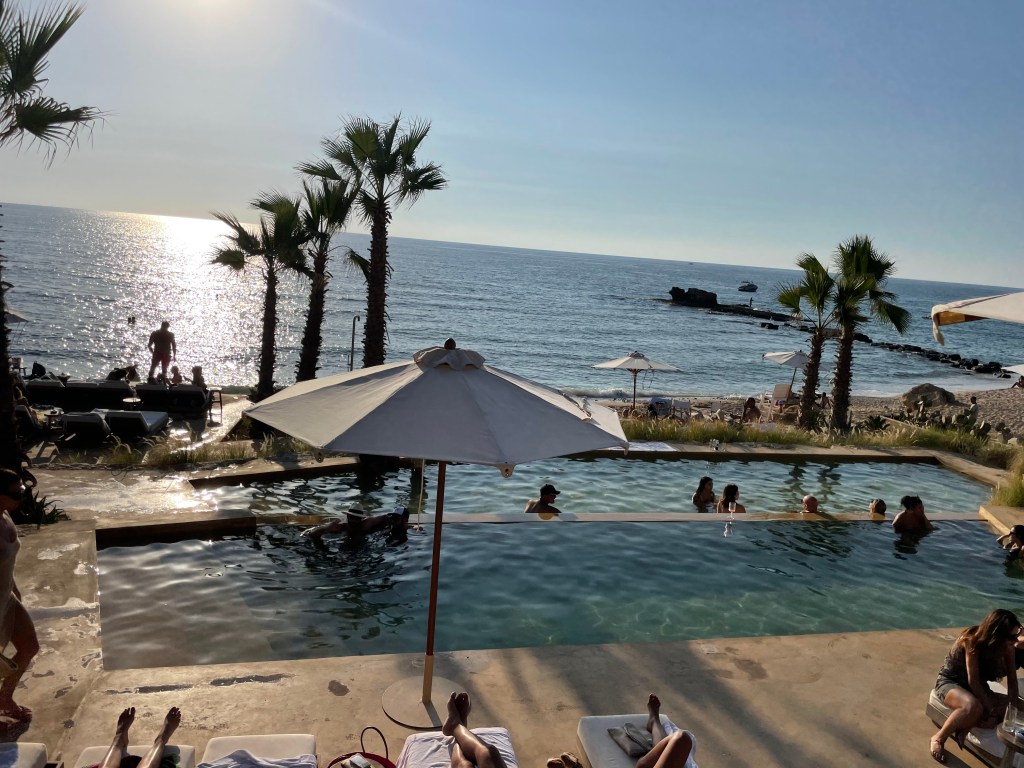 Butles Beach Club à Batroun Liban