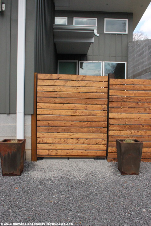 Diy Modern Wood Fence And Gate Courtyard Edition Mymcmlife Com