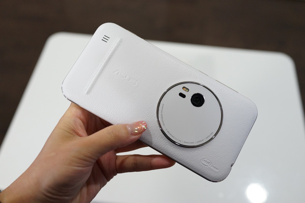 Zenfone Zoom ZX551ML レビュー 光学3倍ズーム＆最大12倍ズームに対応【割引クーポン追加】