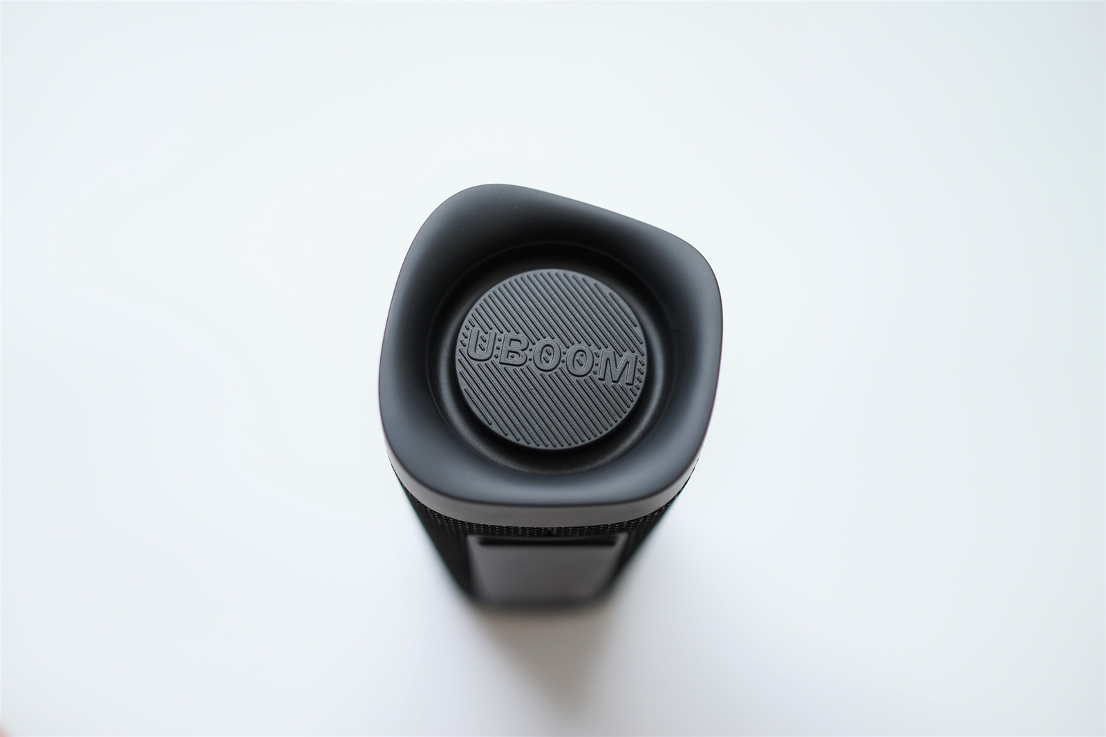 セールで5999円】EarFun UBOOM L レビュー IP67防水防塵性能！迫力ある