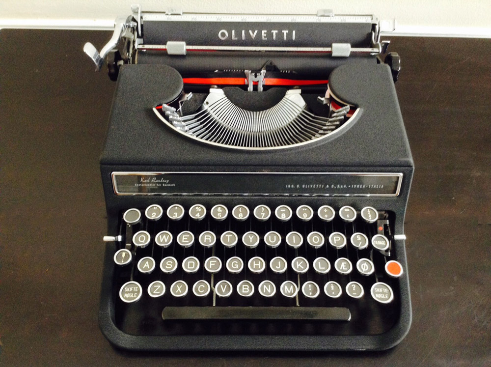 The Handy Manual: Olivetti Studio 42 Typewriter – myoldtypewriter