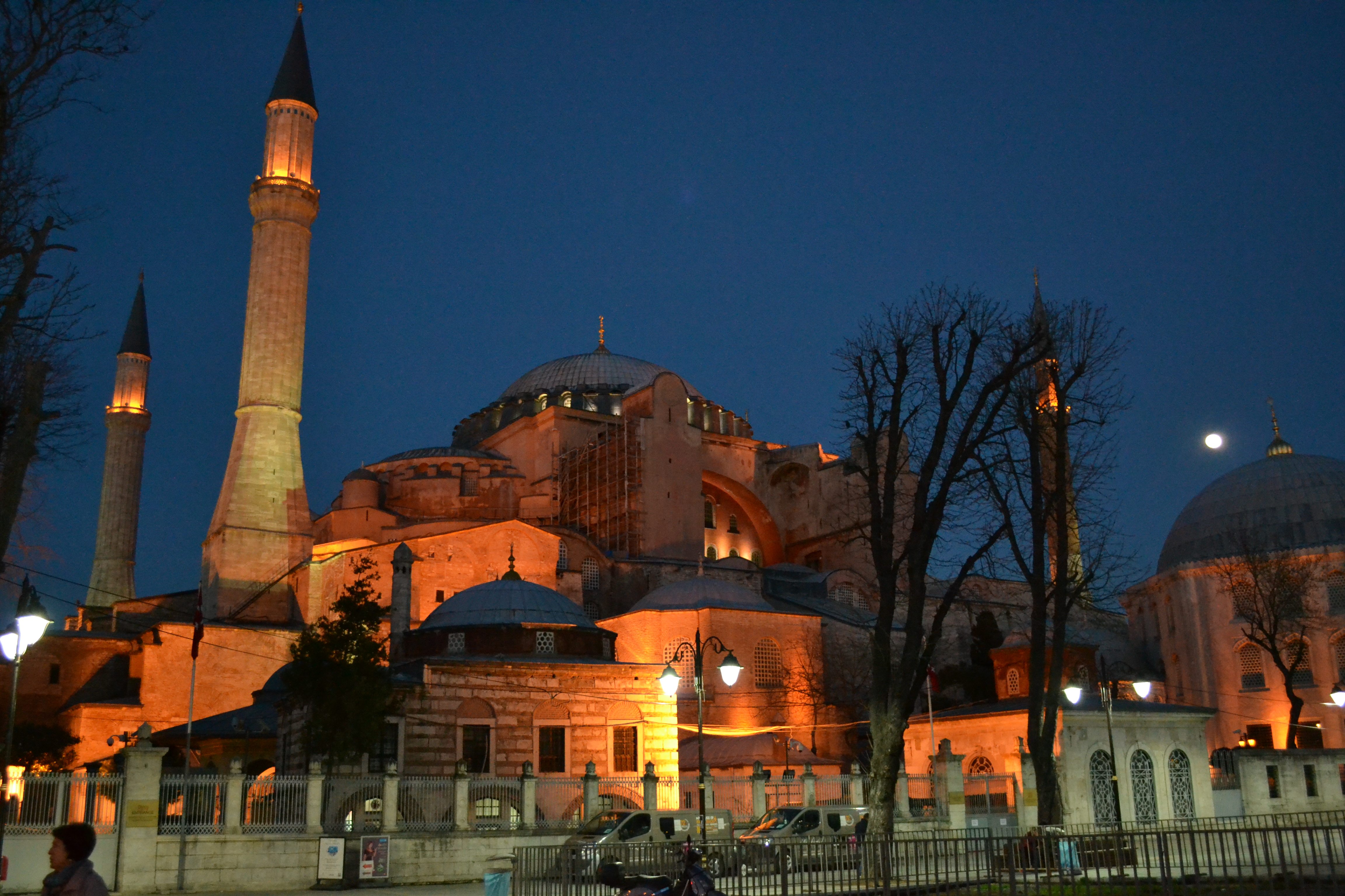 Blue Mosque at night with full moon