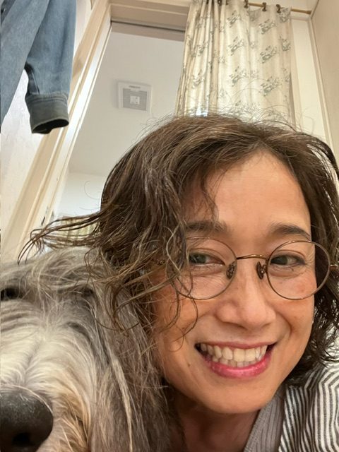 Look over there, Lys!