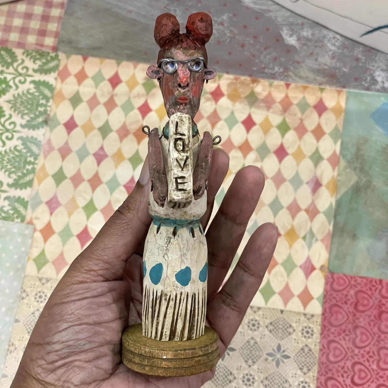 Little Librarian, wood carving