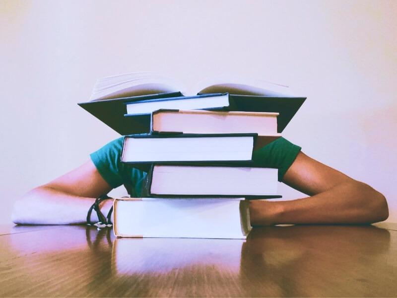 Soñar con escuela desconocida