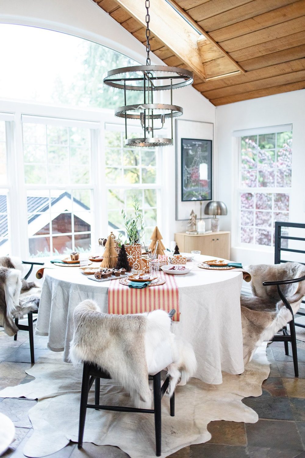 Gingerbread Christmas Table Setting Ideas