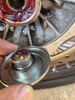 KMX200-28 フロントホイールにシェルパ用を付けてみました（付かなかっ