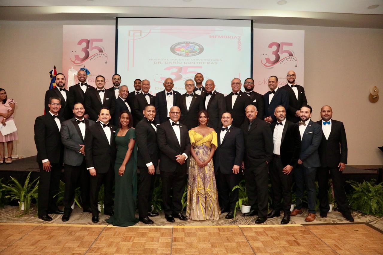 Residencia de Neurocirugía del Hospital Darío Contreras celebró 35 abriles de formación médica Residencia de Neurocirugía del Hospital Darío Contreras celebró 35 abriles de formación médica