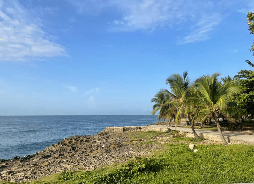 Tormentas y calor sofocante: vaguada y polvo del Sahara azotan República Dominicana