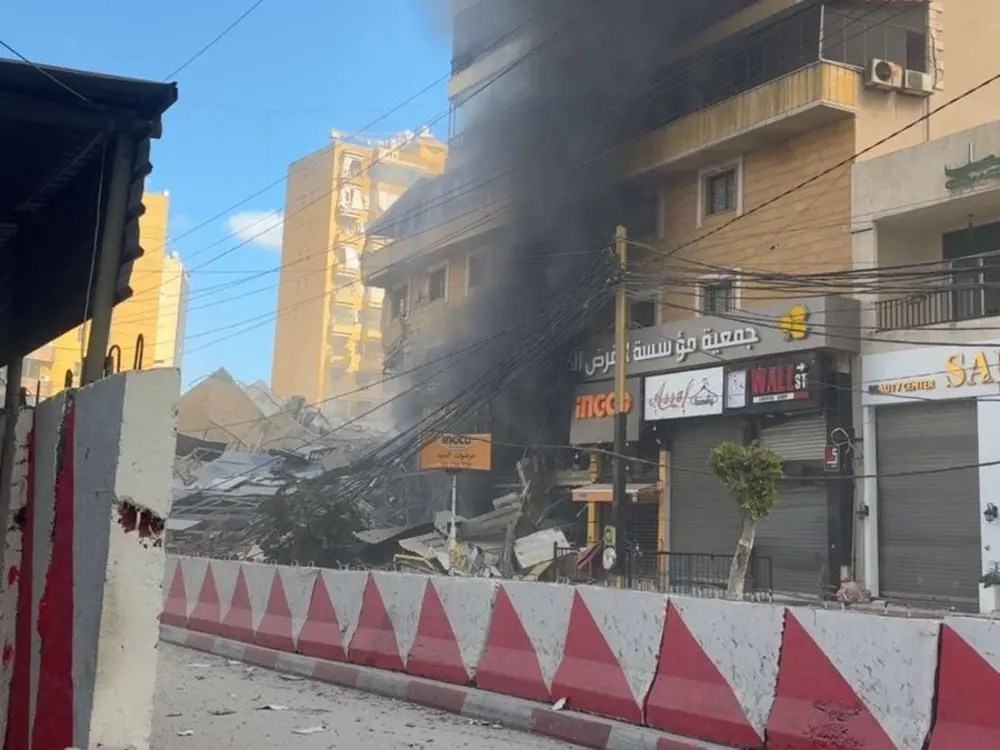 غارة إسرائيلية تستهدف "القرض الحسن" بالضاحية الجنوبية لبيروت