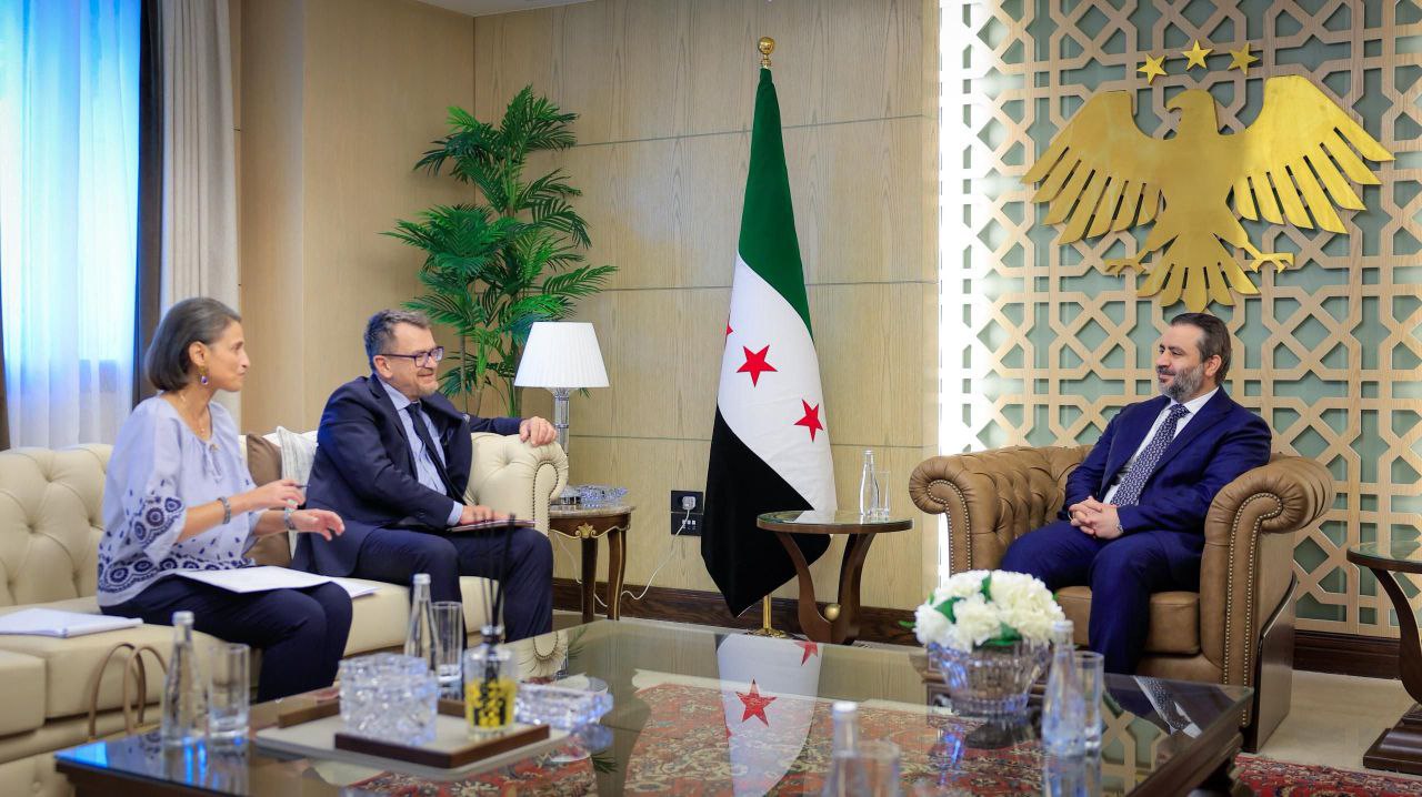 وزير الخارجية السوري يلتقي القائم بالأعمال الإيطالي