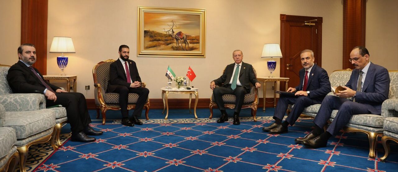 الرئيس السوري يلتقى نظيره التركي في الدوحة