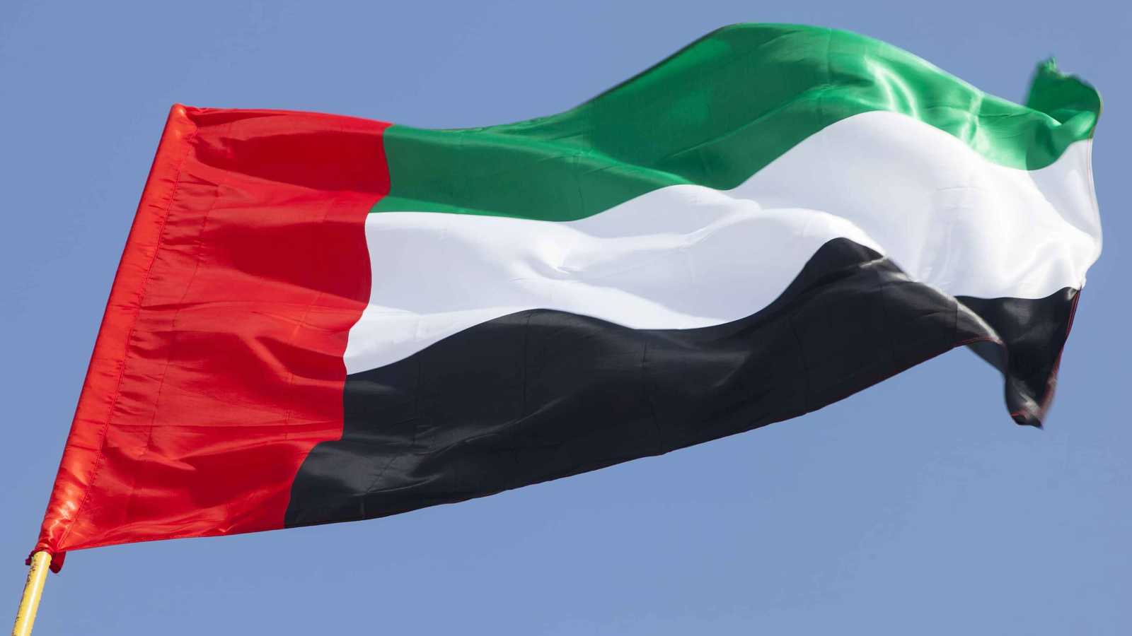 الإمارات تخصص مليار دولار لدعم قطاع الطاقة باليمن