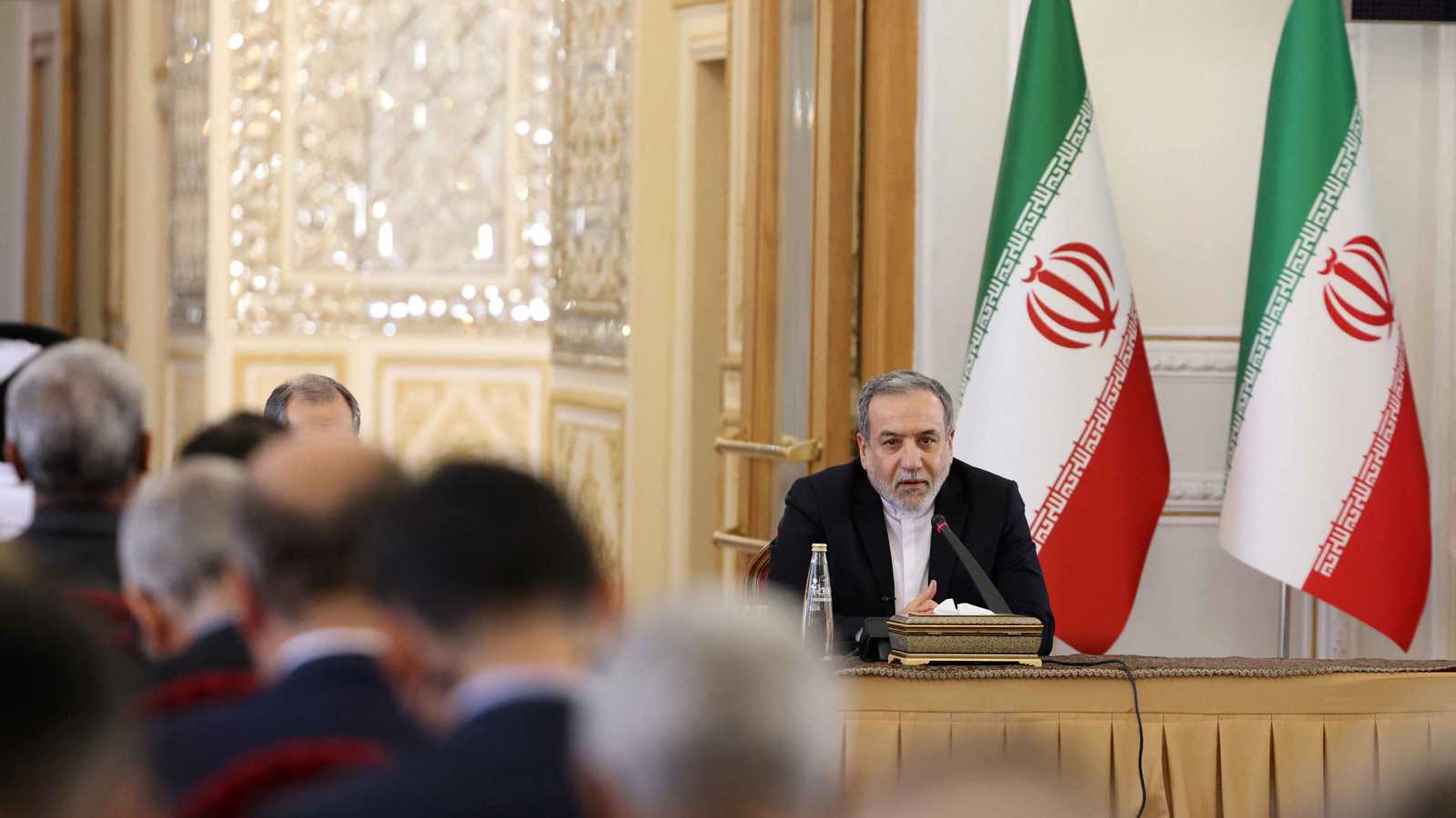 طهران: لا مفاوضات مع واشنطن