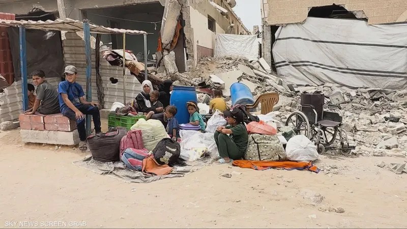 كافكا في غزّة: كيف يقاوم جميعنا التحوّل إلى حشرات