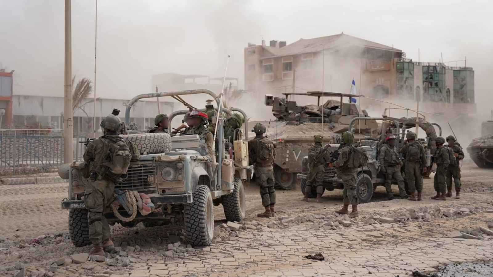 الجيش الإسرائيلي يبدأ بترسيم "الخط الأصفر"