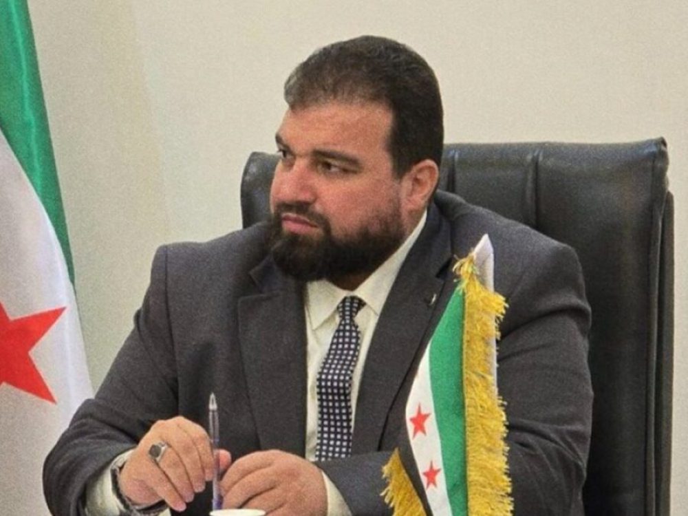 البكور يعقد اجتماعا تنسيقيا مع لجنة التحقيق بأحداث السويداء