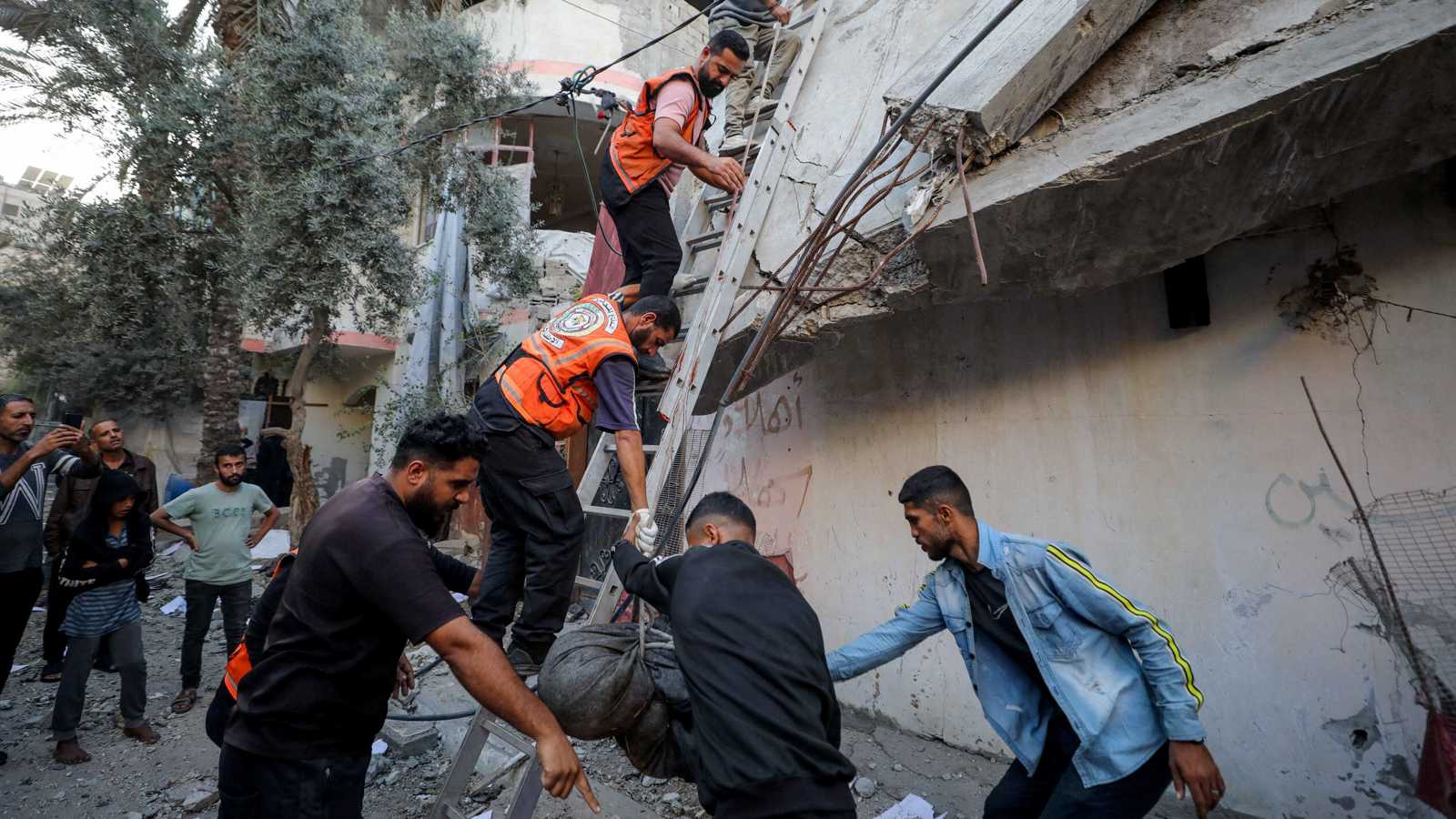 نتنياهو يبرر الغارات الإسرائيلية على غزة