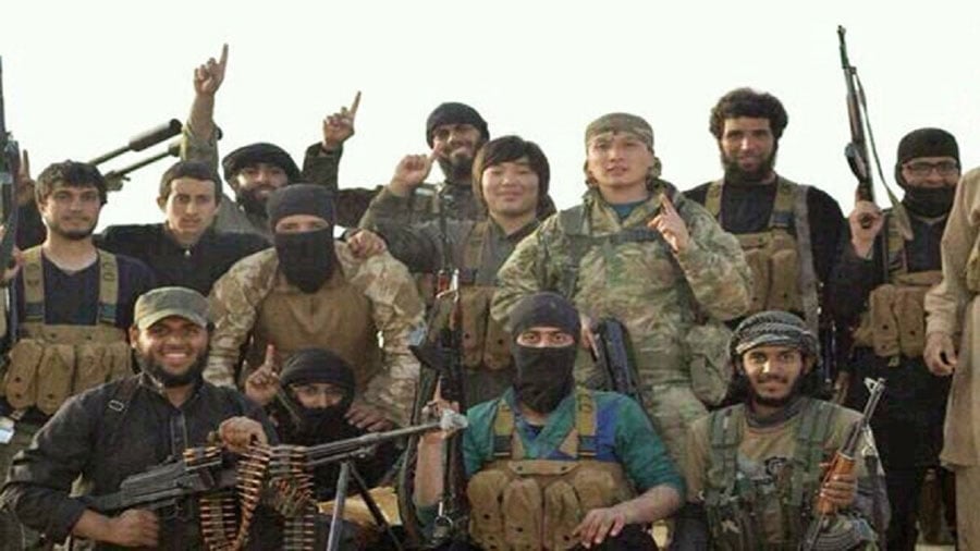 ملف المقاتلين الأجانب يعود للواجهة: دمشق تتحرك لتعزيز الثقة مع واشنطن