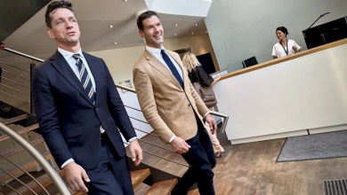 وزير الهجرة الدنماركي كاره ديبفاد بيك ونظيره السويدي يوهان فورشيل