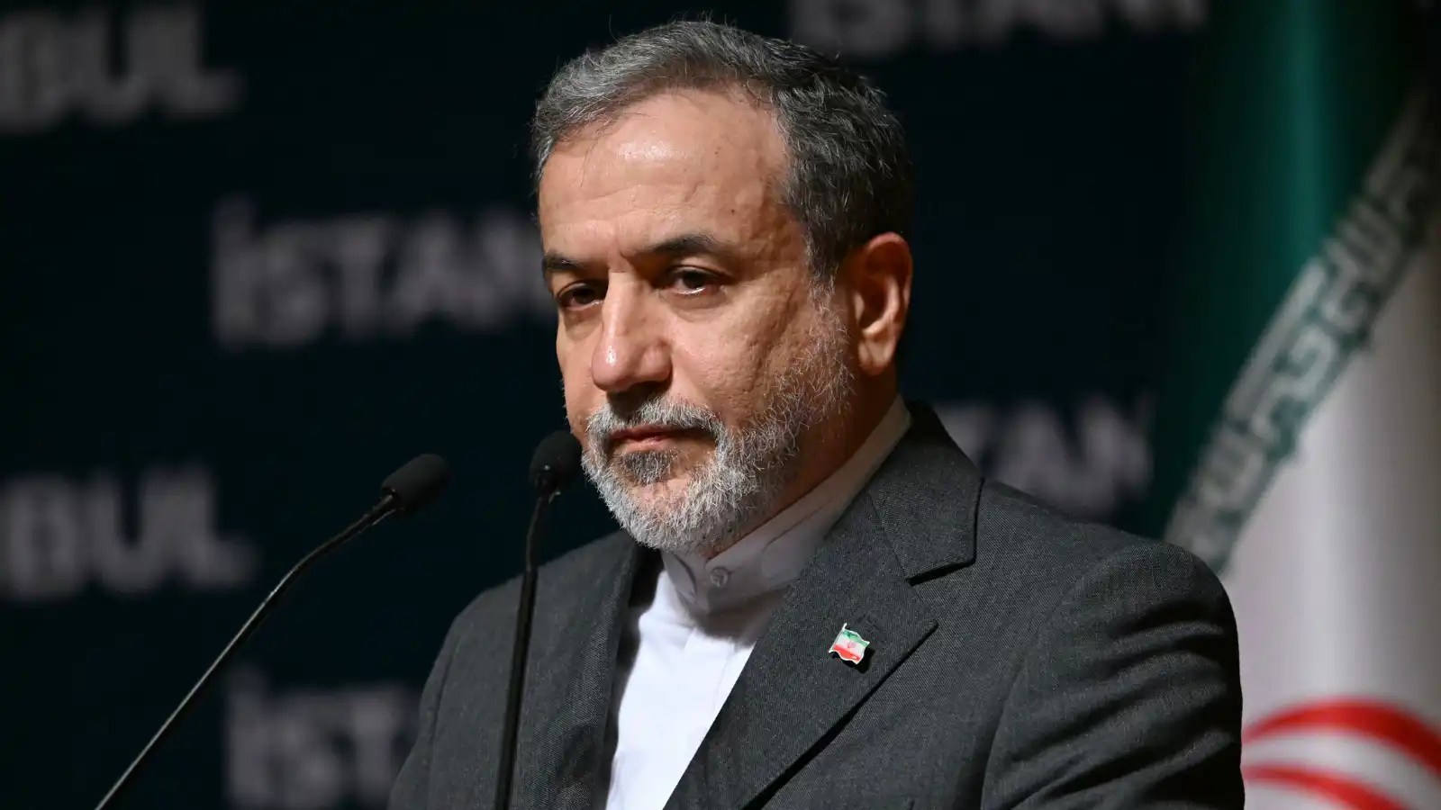 طهران تحذر أوروبا
