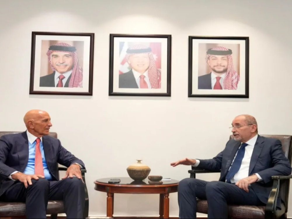 الصفدي وبارك يبحثان تطورات الأوضاع في سوريا
