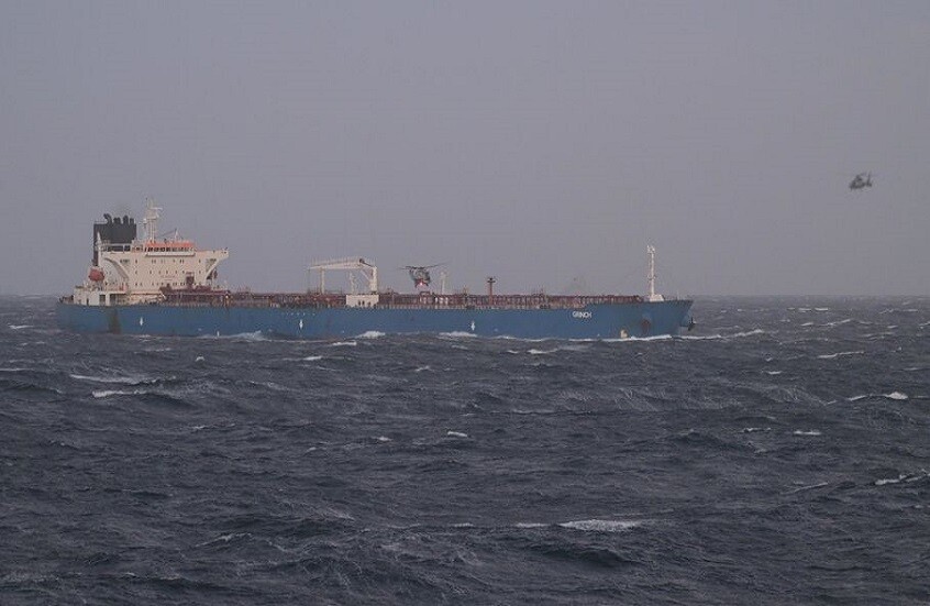 فرنسا تحتجز ناقلة نفط في البحر الأبيض المتوسط