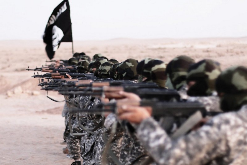 حين يتراجع الشركاء: هل يعيد الغرب فتح بوابة داعـ.ـش في سوريا؟