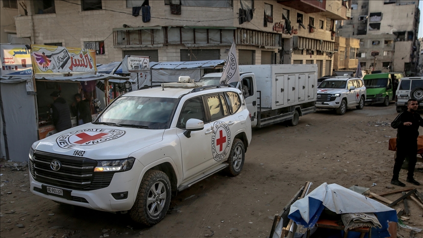 إسرائيل تسلّم جثامين 15 فلسطينيا