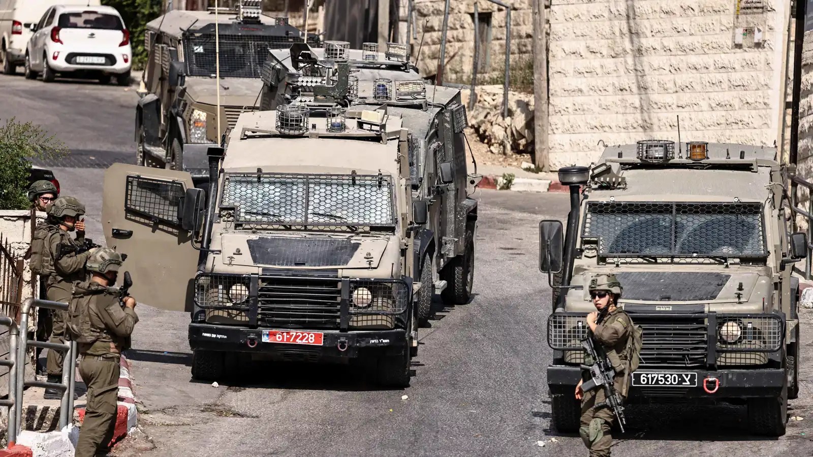 العثور على مستودع أسلحة في رام الله