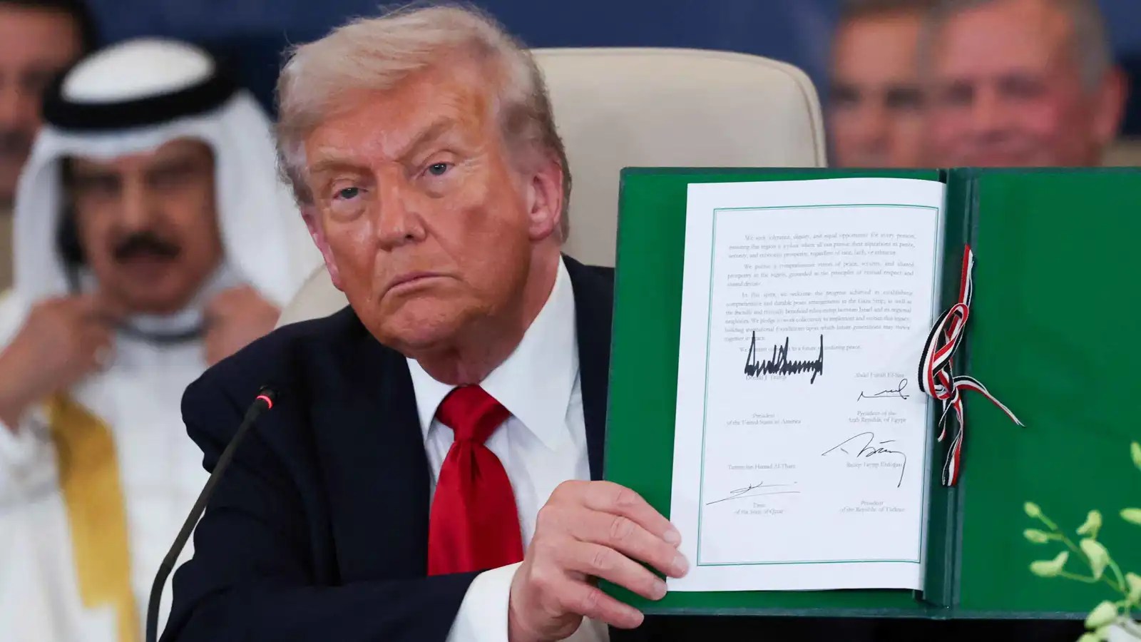 قمة شرم الشيخ.. توقيع رباعي لـ"وثيقة شاملة"