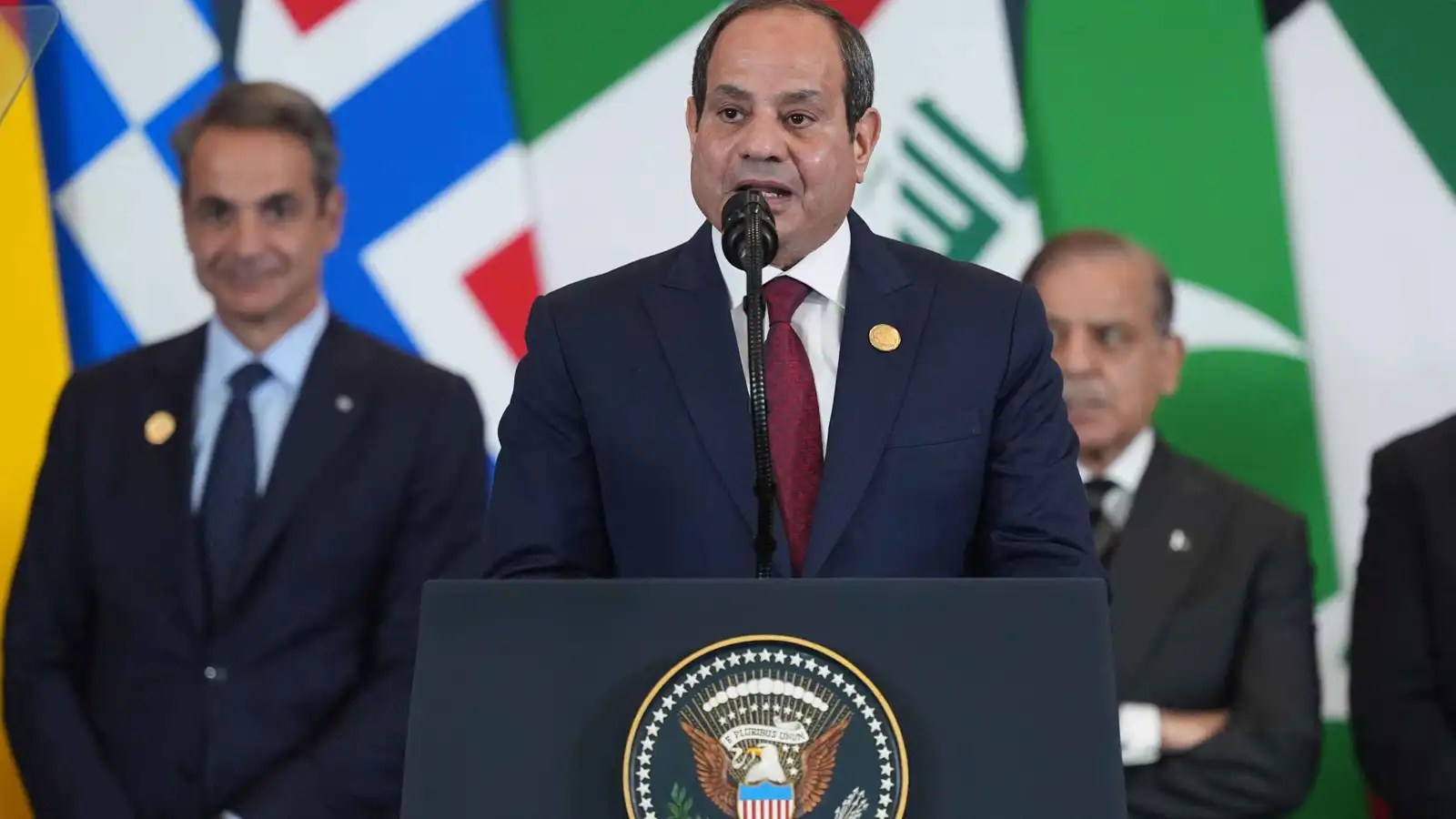 السيسي: استضافة مؤتمر لإعادة الإعمار والتنمية في غزة