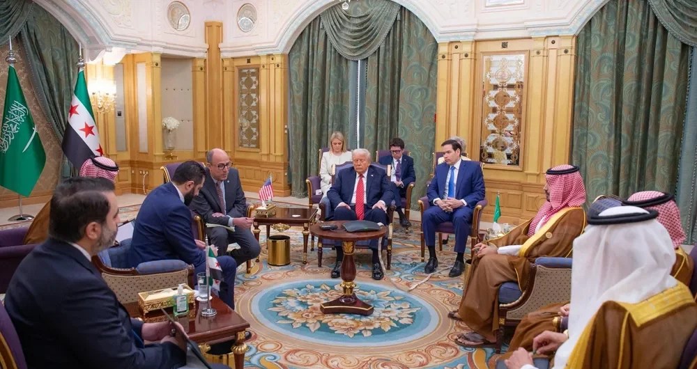 البيت الأبيض يستقبل الشرع: سوريا على أعتاب صفحة جديدة مع أمريكا
