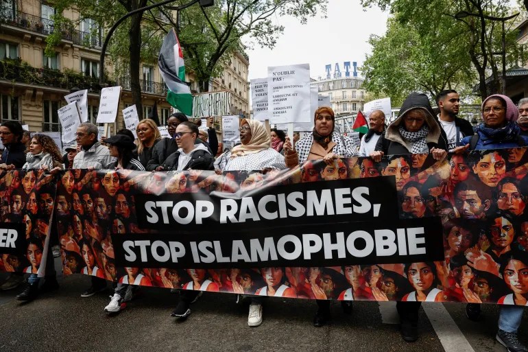 هكذا تدار صناعة الخوف من المسلمين في فرنسا