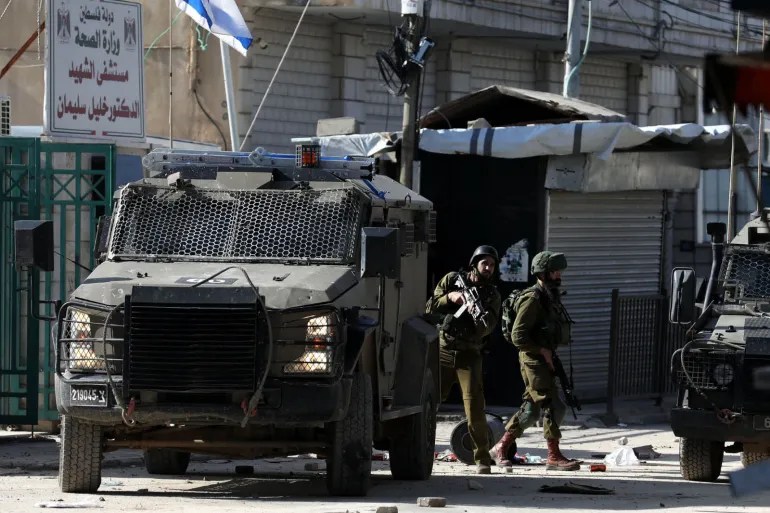 مواجهات عنيفة تجتاح الضفة الغربية