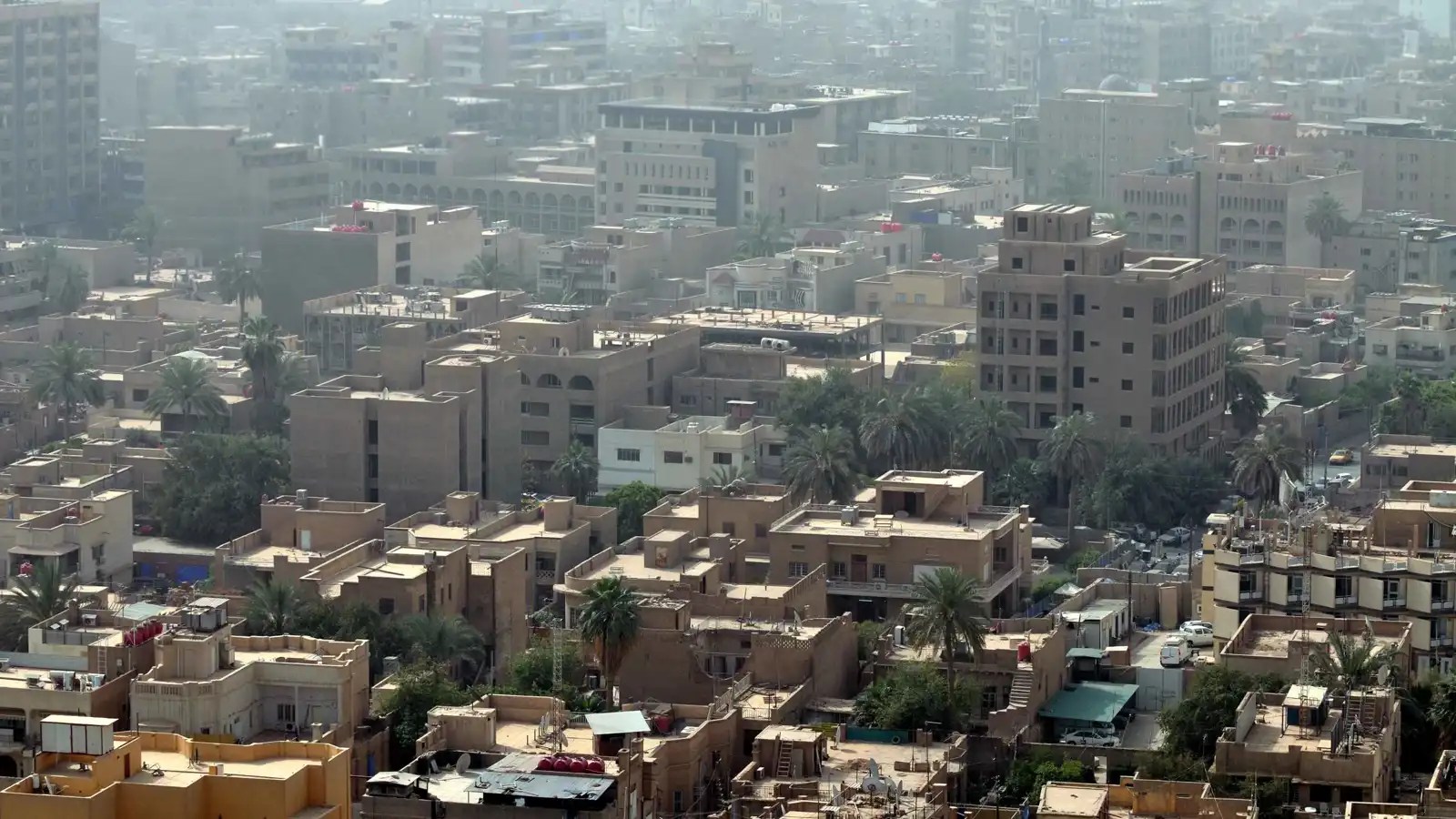 انقطاع كامل للتيار الكهربائي في محافظات العراق