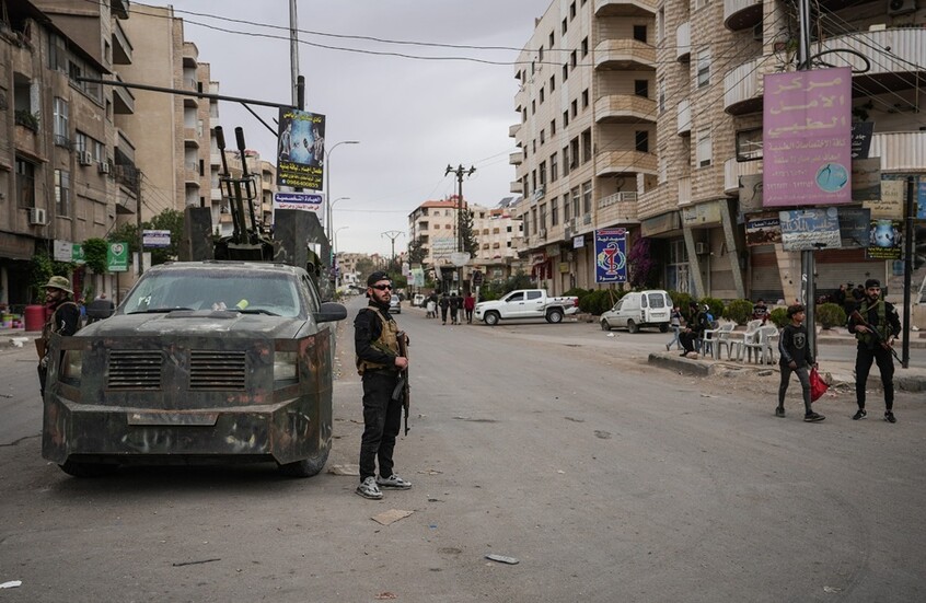 إســرائيل: لن نسمح بإنشاء جيش جديد في سوريا