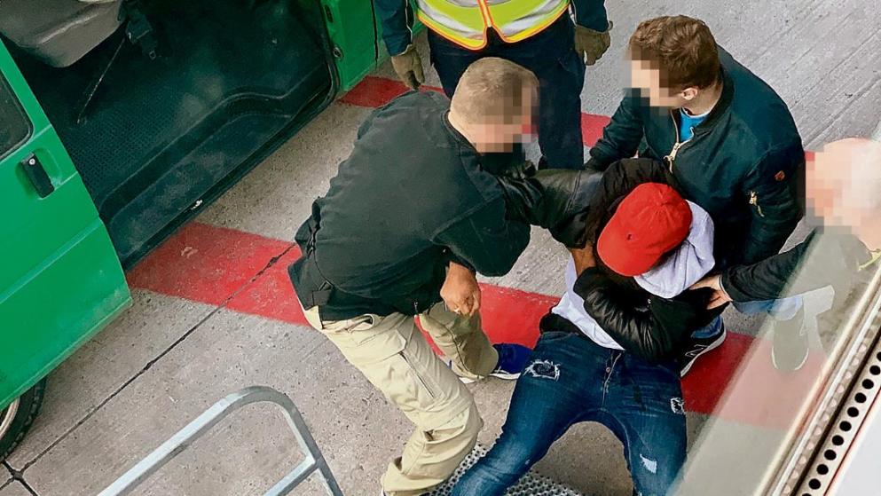 وفاة جزائري بعد سقوطه من الطابق الثالث بألمانيا خوفا من الترحيل